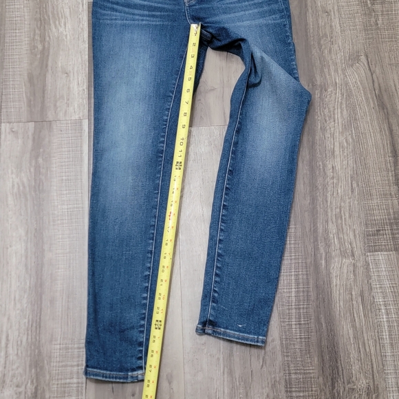 Madewell Curvy High Rise Skinny Jeans - Picture 5 of 13